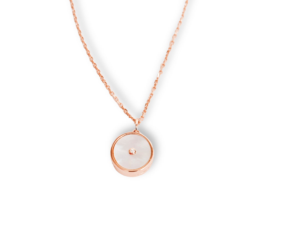 Elegant heart-shaped pendant necklace